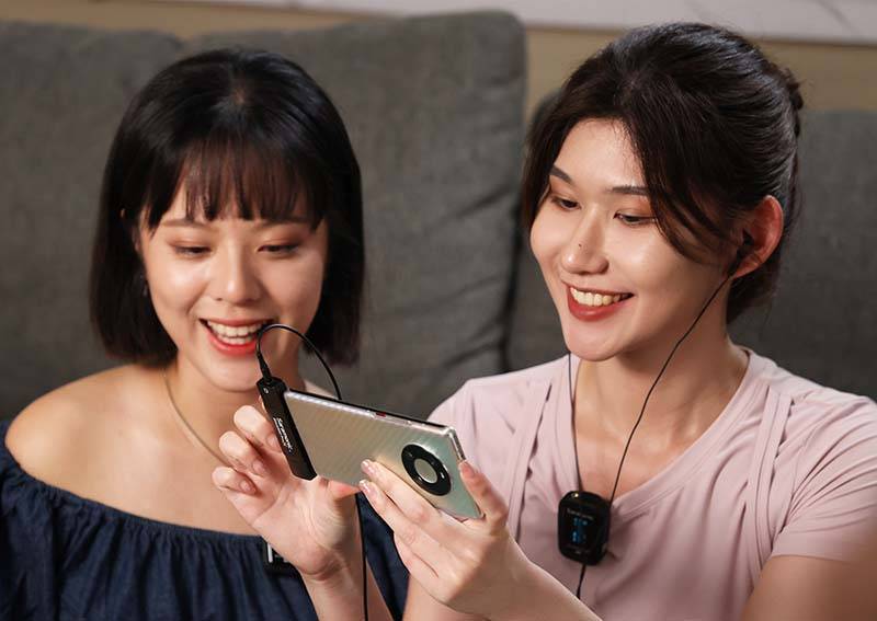 华为什么100型号手机
:小巧玲珑，小的离谱！各位UP主不可忽视的拾音神器，这款无线麦克风值得推荐！