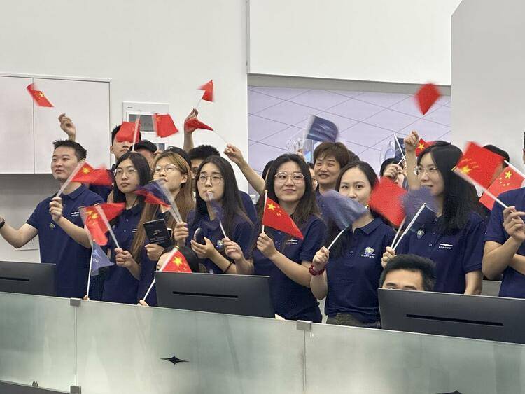 手机互联怎么用:像智能手机一样搭载应用系统 首颗“浙产”人工智能卫星发射成功-第3张图片-亚星国际官网