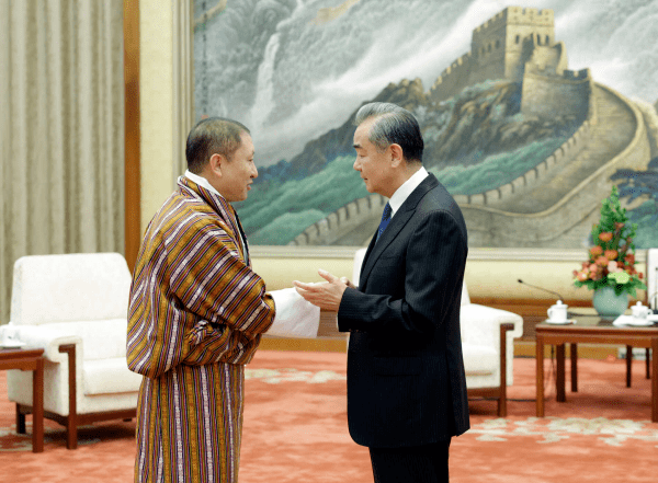 王毅会见不丹外交大臣，不丹方：争取早日解决边界问题，推进建交政治进程