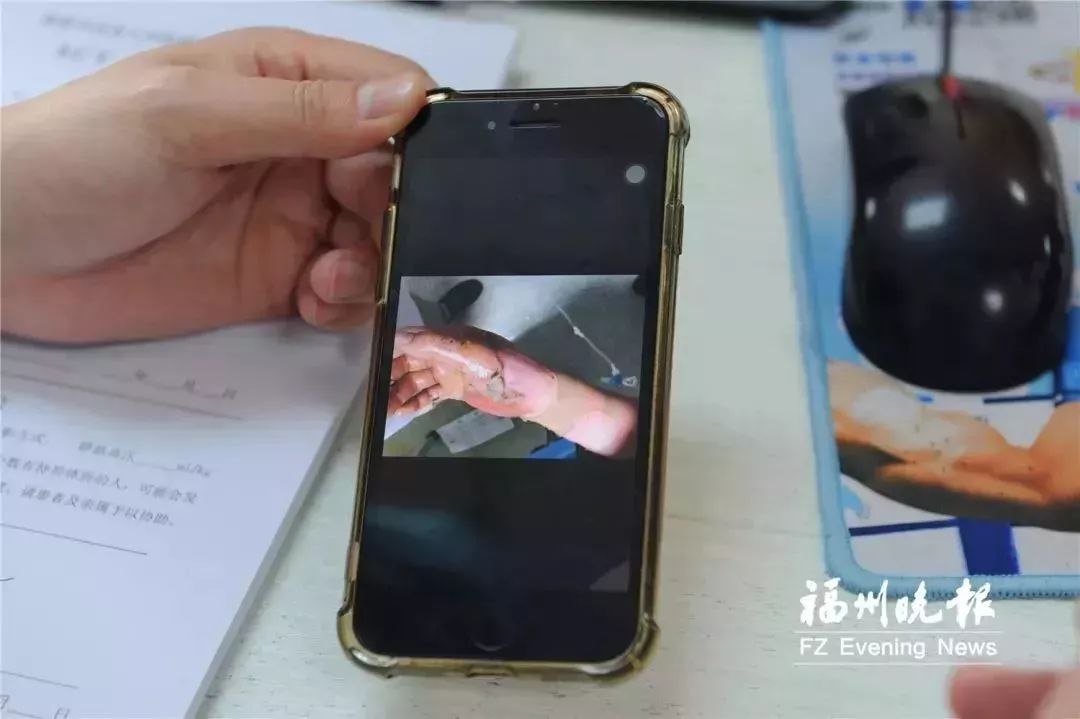 造谣玩手机充电爆炸新闻手机边充边玩对手机会爆炸吗