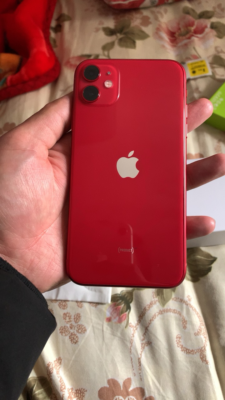 苹果手机红色版多少钱iphone15pro颜色